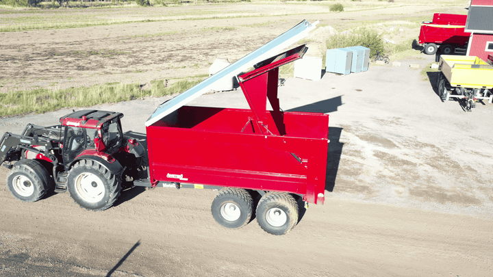 177009 Tipping with closed hydraulic coverage