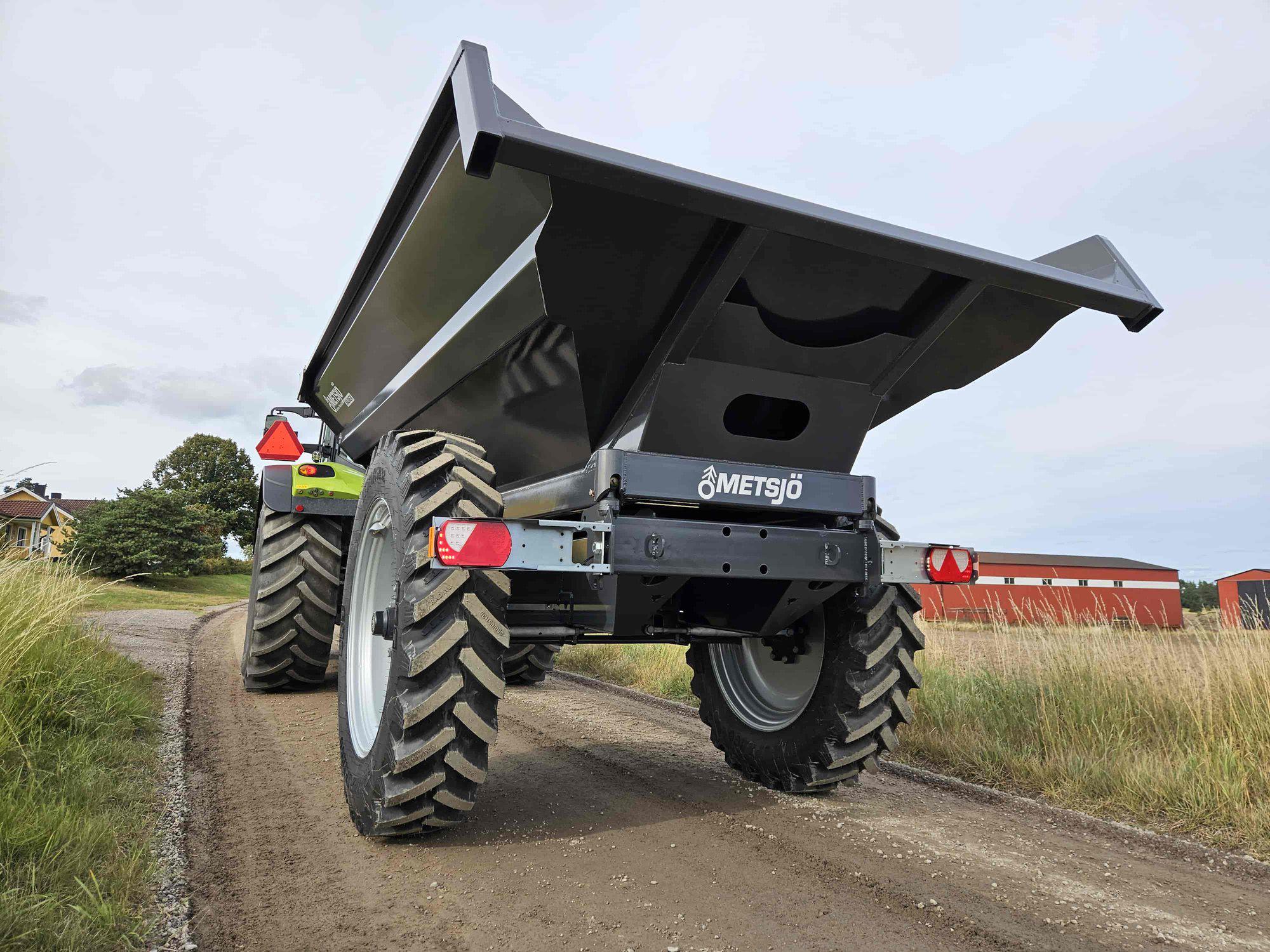Metsjö lanserar ny stenvagn för stensträngläggare med justerbart axelavstånd – anpassad för potatisodling