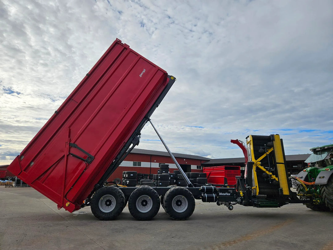 156485 hook lift trailer with 1460 ROC