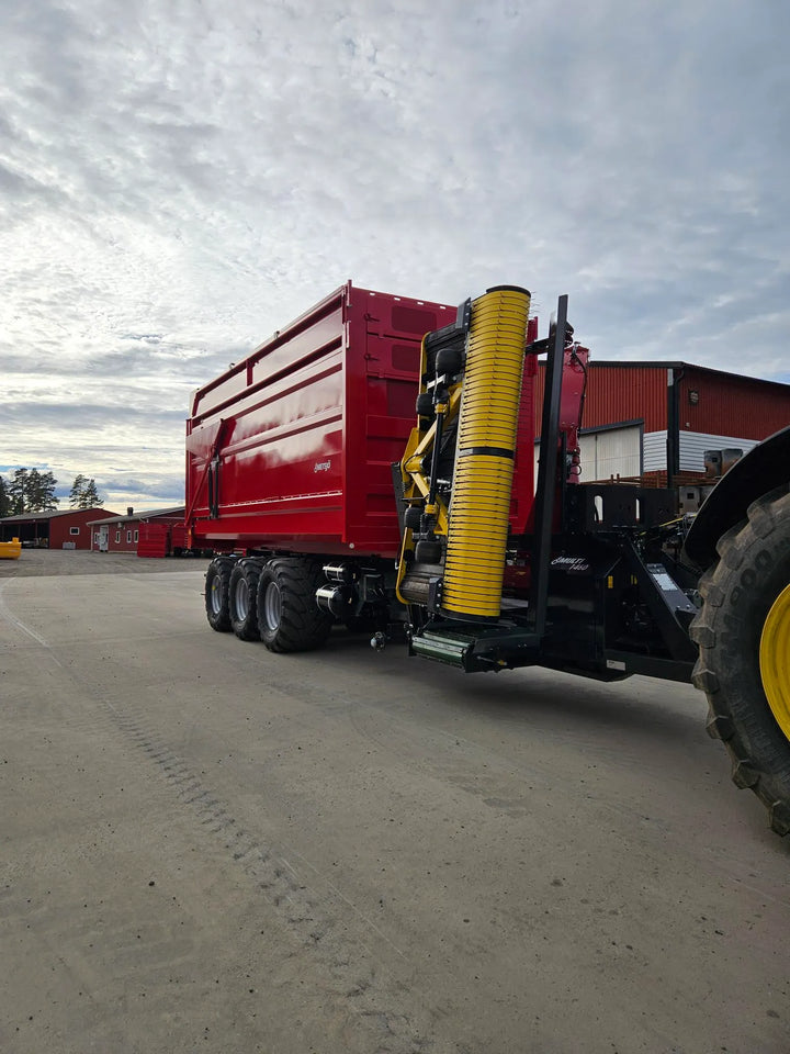 156485 transport mode forage harvester