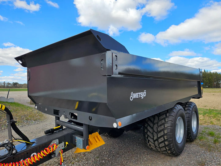 Dumper trailer with 710 45 22 5 172395