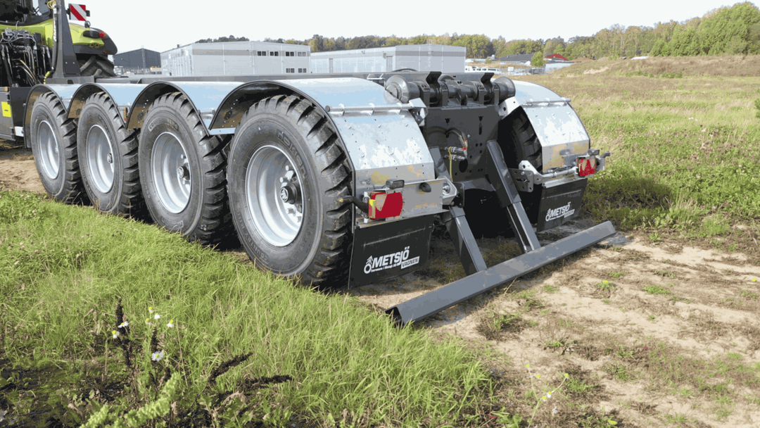 The worlds biggest hook lift trailer 153440