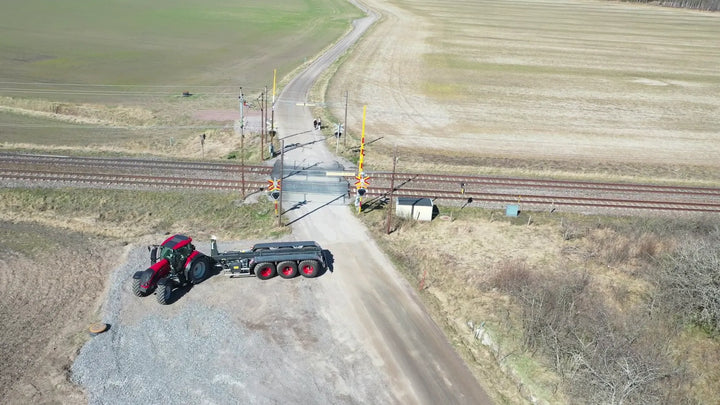 Trailer with autoamtic steering 175285