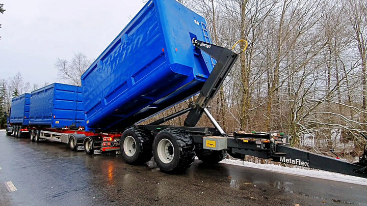 tractor drawn hook lift shifting to truck 151379